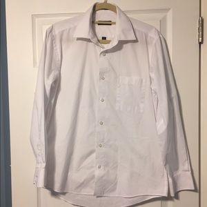Men’s white dress shirt